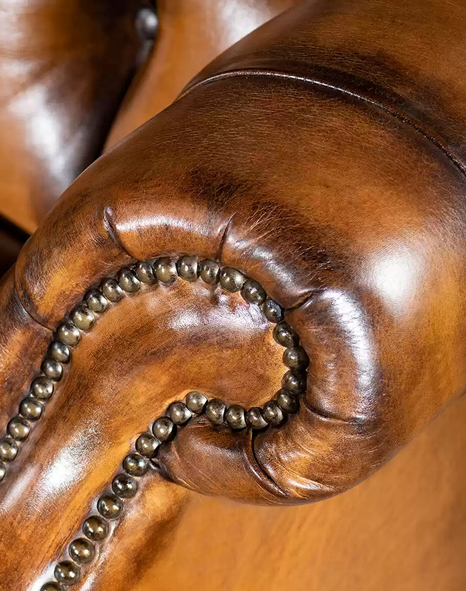 Victoria Tufted Leather Chair