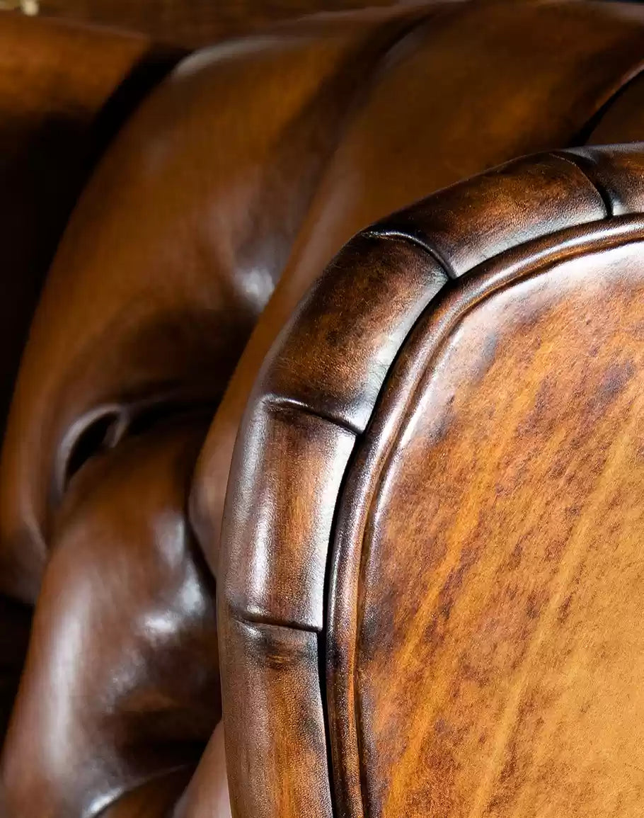 Victoria Tufted Leather Chair